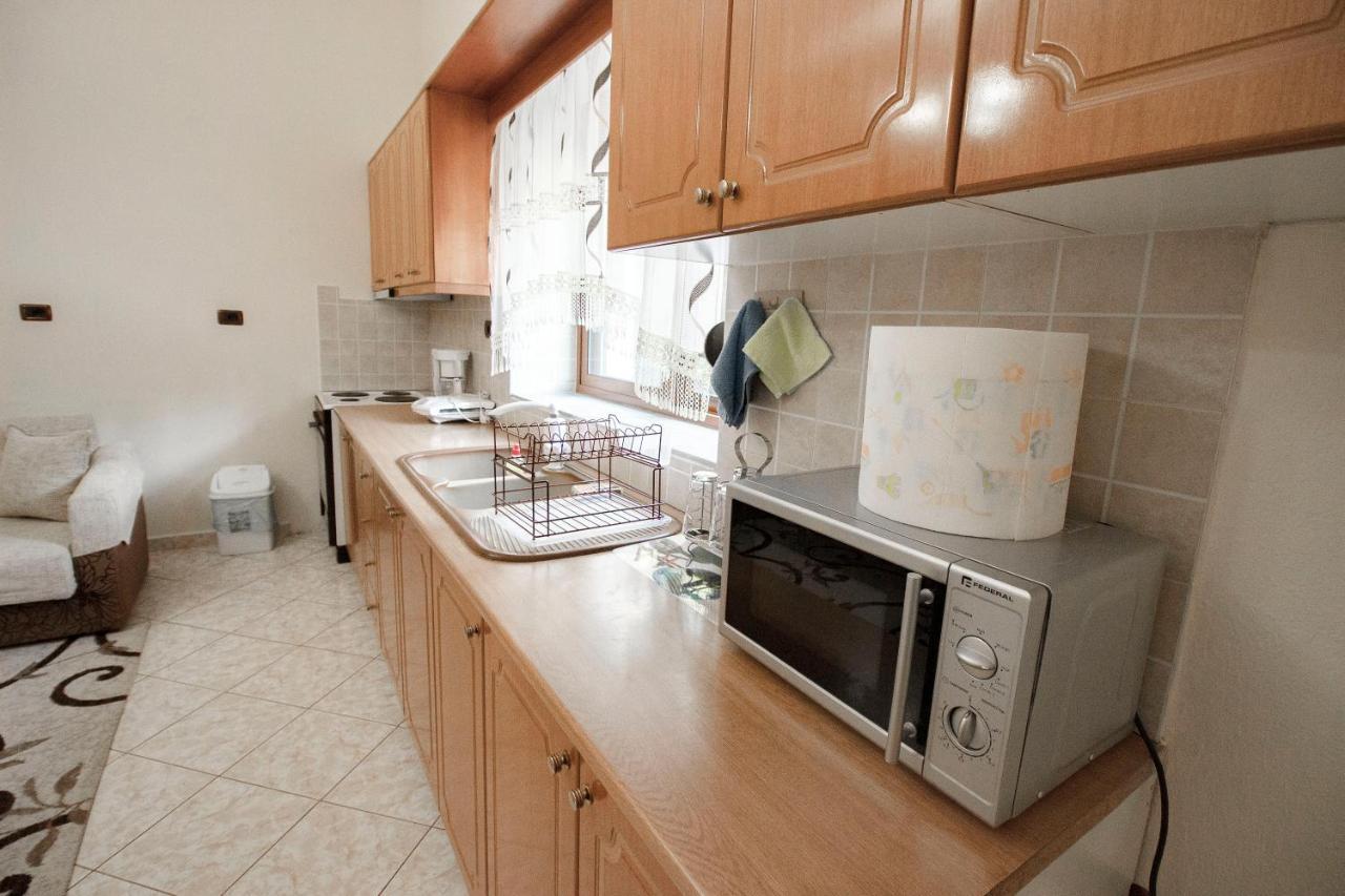 Artur'S Apartment 2 Gjirokastra Zewnętrze zdjęcie