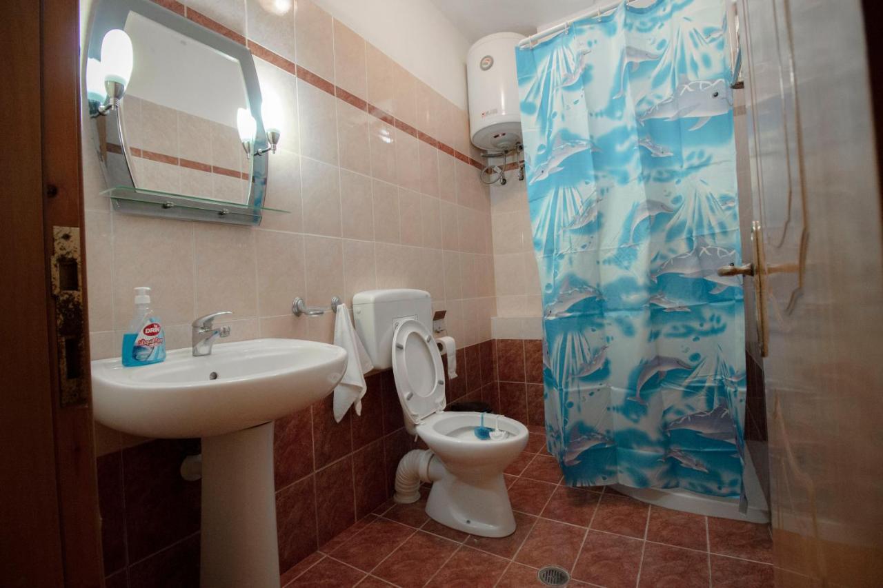 Artur'S Apartment 2 Gjirokastra Zewnętrze zdjęcie