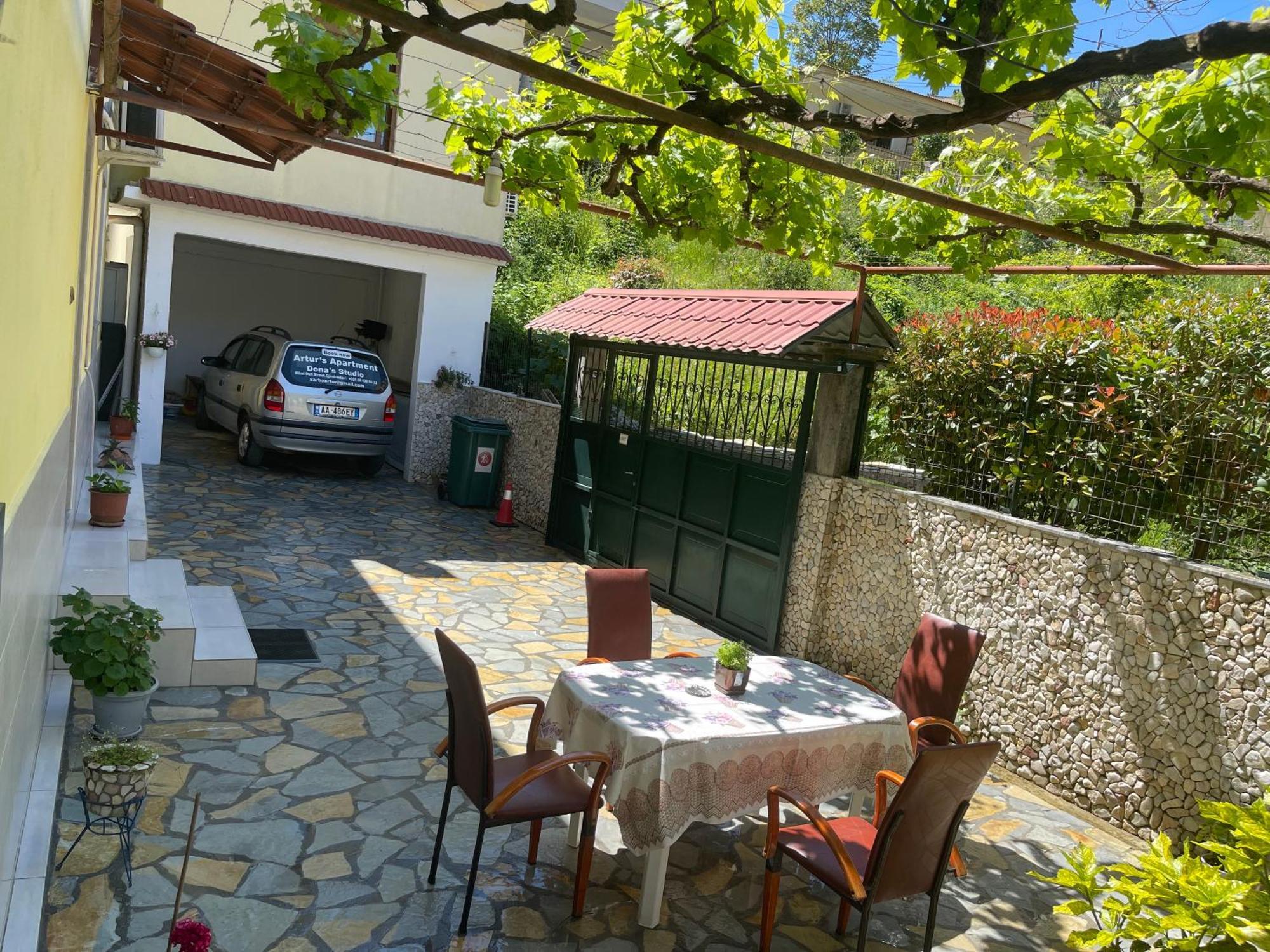Artur'S Apartment 2 Gjirokastra Zewnętrze zdjęcie